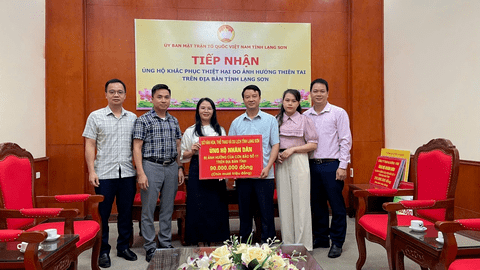 Sở Văn hóa, Thể thao và Du lịch tỉnh Lạng Sơn ủng hộ nhân dân bị ảnh hưởng do cơn bão số 11