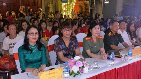 SỞ VĂN HOÁ, THỂ THAO VÀ DU LỊCH TỔ CHỨC CHƯƠNG TRÌNH NGHỆ THUẬT KỶ NIỆM 25 NĂM NGÀY GIA ĐÌNH VIỆT NAM
