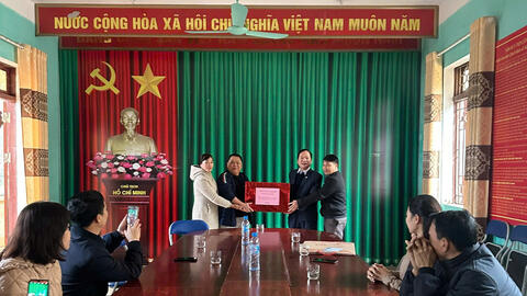 Lãnh đạo Sở Văn hóa, Thể thao và Du lịch chúc tết xã Sàn Viên, huyện Lộc Bình, tỉnh Lạng Sơn