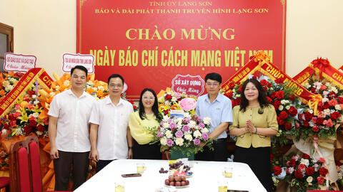 Sở Văn hóa, Thể thao và Du lịch đến thăm, chúc mừng các cơ quan báo chí trên địa bàn tỉnh nhân Kỷ niệm 100 năm Ngày Báo chí cách mạng  Việt Nam (21/6/1925 - 21/6/2025)