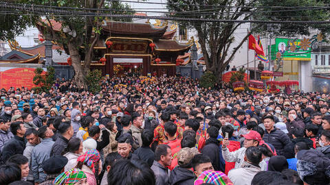 Khách sạn Lạng Sơn “cháy” phòng mùa lễ hội, người dân mở cửa nhà mời khách ở