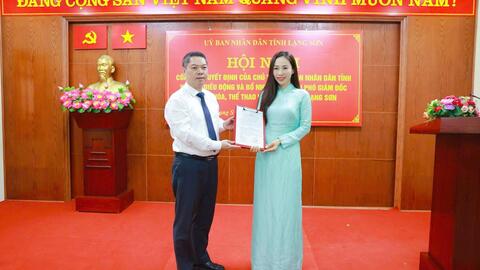 HỘI NGHỊ CÔNG BỐ QUYẾT ĐỊNH CỦA CHỦ TỊCH UBND TỈNH LẠNG SƠN  VỀ VIỆC ĐIỀU ĐỘNG, BỔ NHIỆM CHỨC VỤ PHÓ GIÁM ĐỐC SỞ VĂN HÓA,  THỂ THAO VÀ DU LỊCH TỈNH LẠNG SƠN