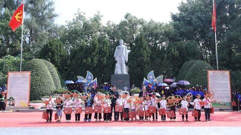 Rộn ràng Hội Háng Pỉnh năm 2026