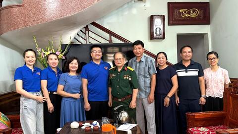 Bảo tàng tỉnh Lạng Sơn tổ chức thăm hỏi, tặng quà gia đình thương binh nhân kỷ niệm 79 năm ngày thương binh - liệt sĩ (27/7/1947 – 27/7/2026)